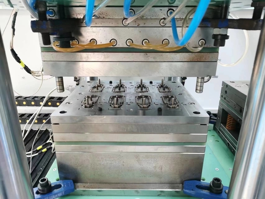 قالب گیری تزریقی سیلیکون مایع LSR پلاستیک CNC EDM حفره چندگانه
